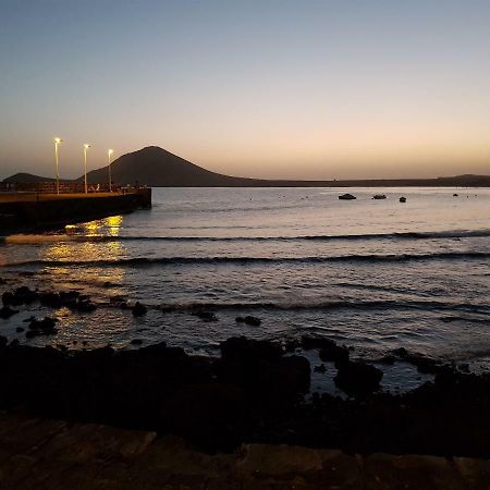 Alquilaencanarias El Medano Mirazul Plaza Roja Exterior foto